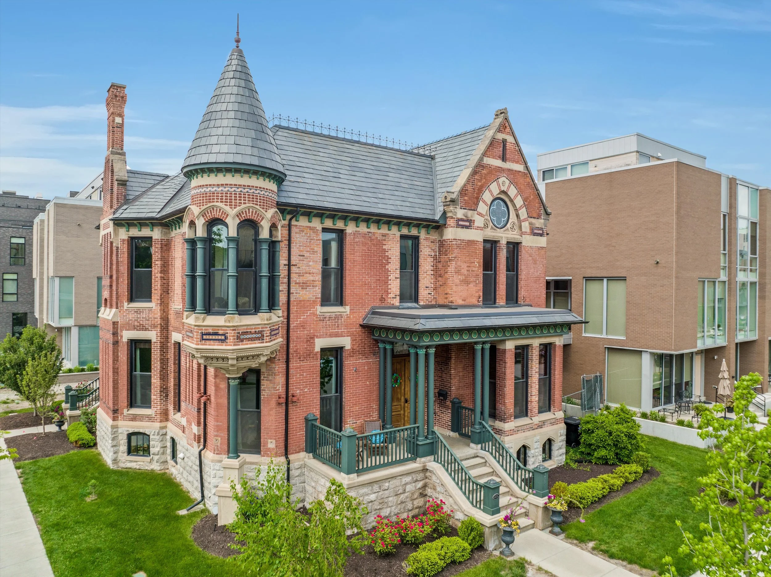 3 Bedroom Historic Brownstone FOR SALE – Ransom Gillis House